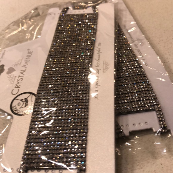 Tayten Fringe Choker - Picture 2 of 2